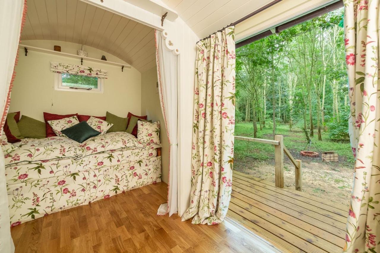 Woodland Retreat Shepherds Hut Villa Brundish Exterior foto