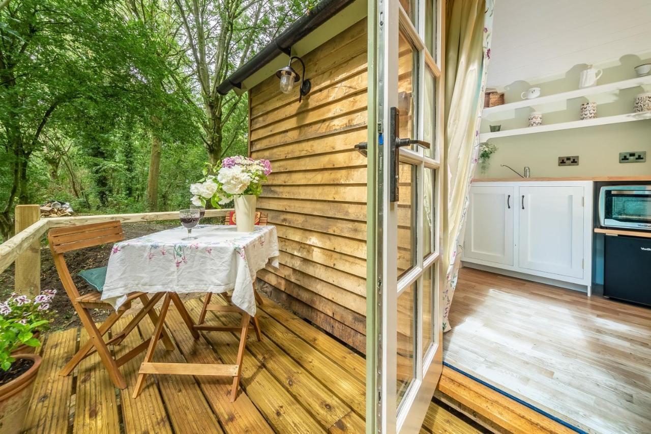 Woodland Retreat Shepherds Hut Villa Brundish Exterior foto